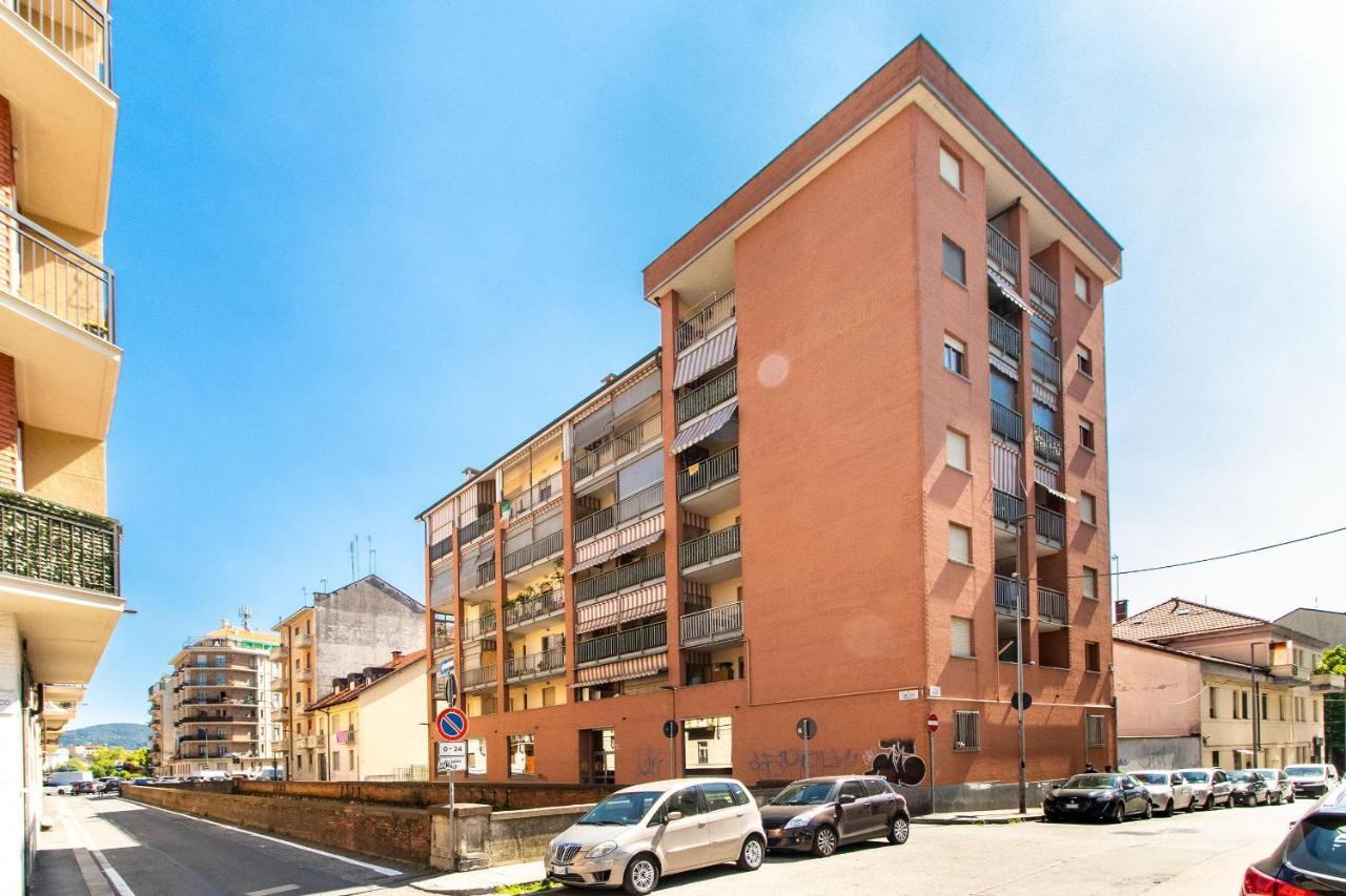 Come Casa Like Home Apartment With Parking Turin Bagian luar foto