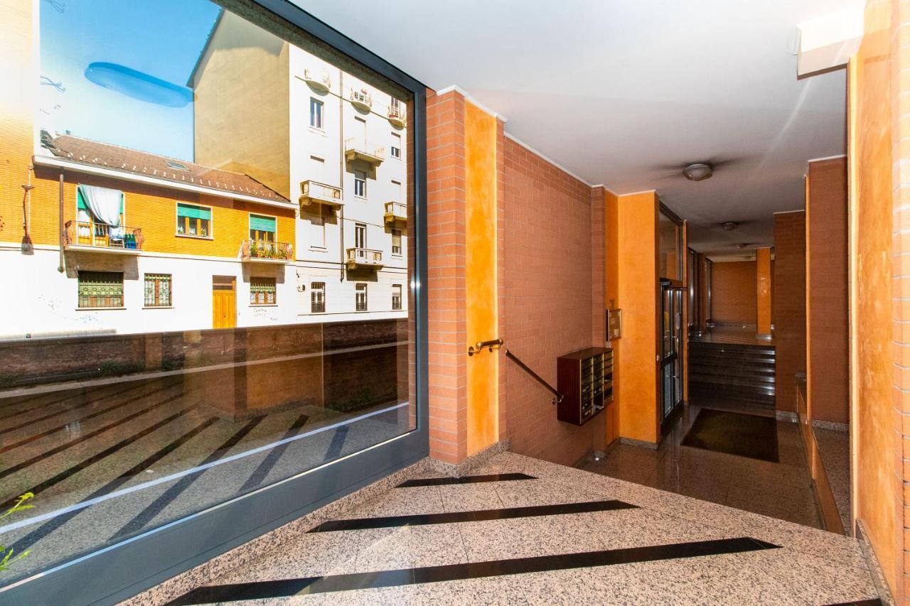 Come Casa Like Home Apartment With Parking Turin Bagian luar foto