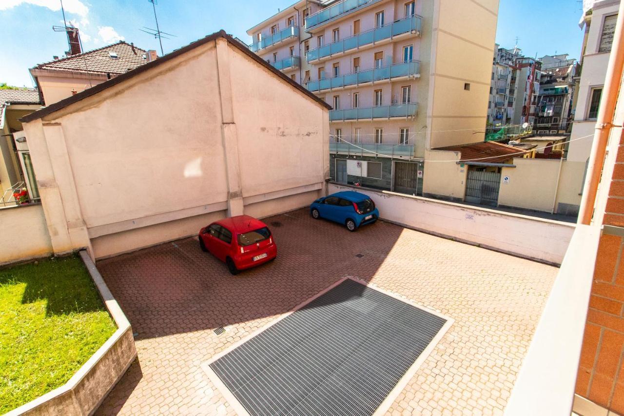 Come Casa Like Home Apartment With Parking Turin Bagian luar foto